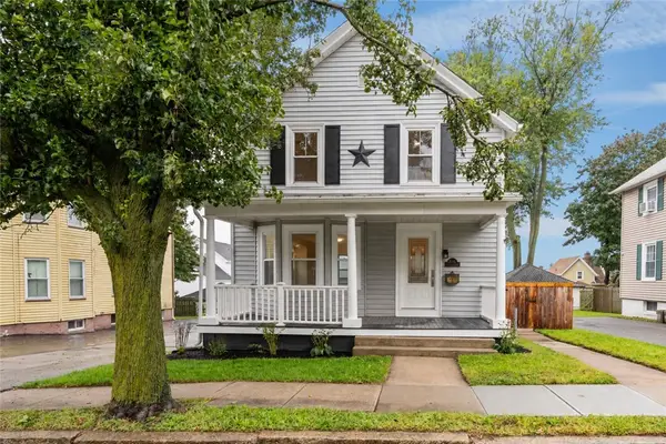 65 7th Street, East Providence, RI 02914