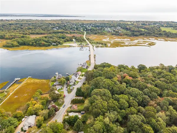 55 Lafayette Avenue, South Kingstown, RI 02879