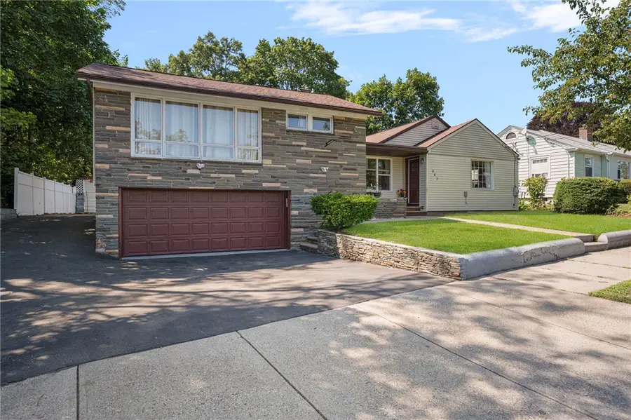 807 Pontiac Avenue, Cranston, RI 02910 - #3
