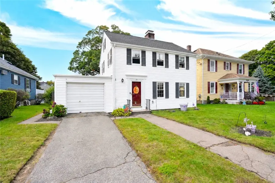 33 Linden Avenue, Rumford, RI 02916 - #3