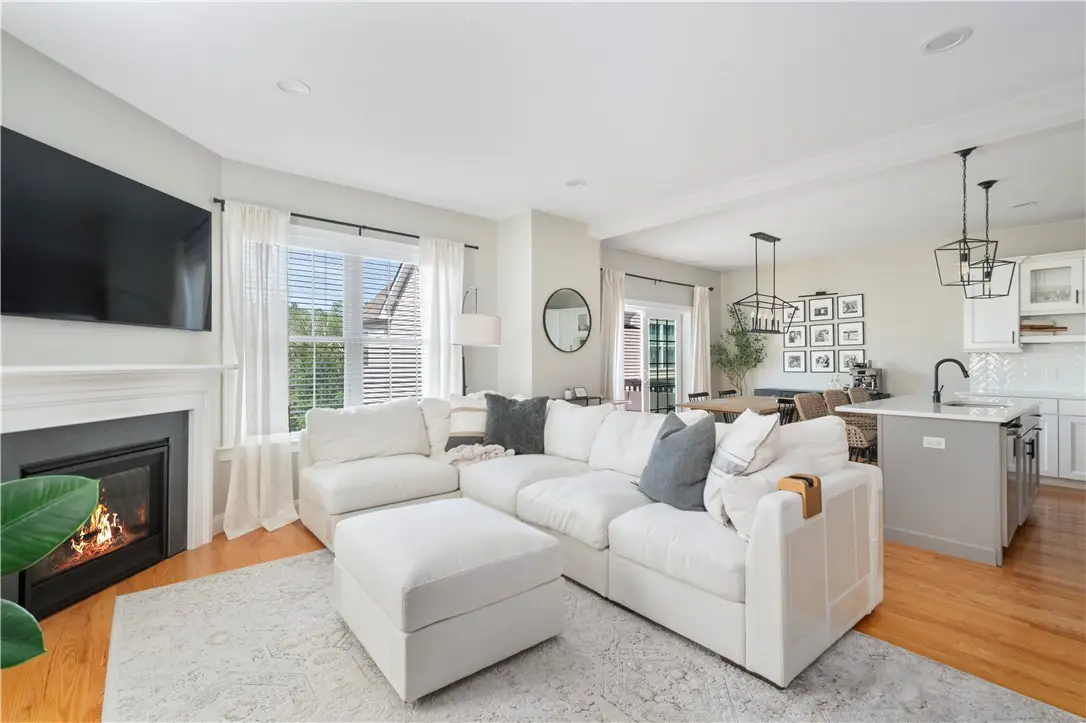 601 Hunting Hill Drive, Cumberland, RI 02864 - #1
