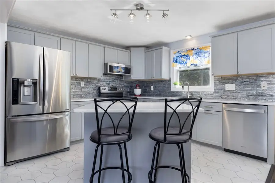 16 Aurelia Drive, Providence, RI 02909 - #2