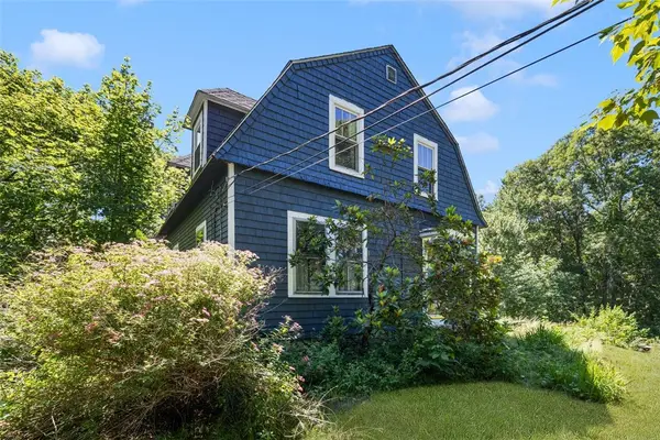 320 Railroad Avenue, North Kingstown, RI 02877