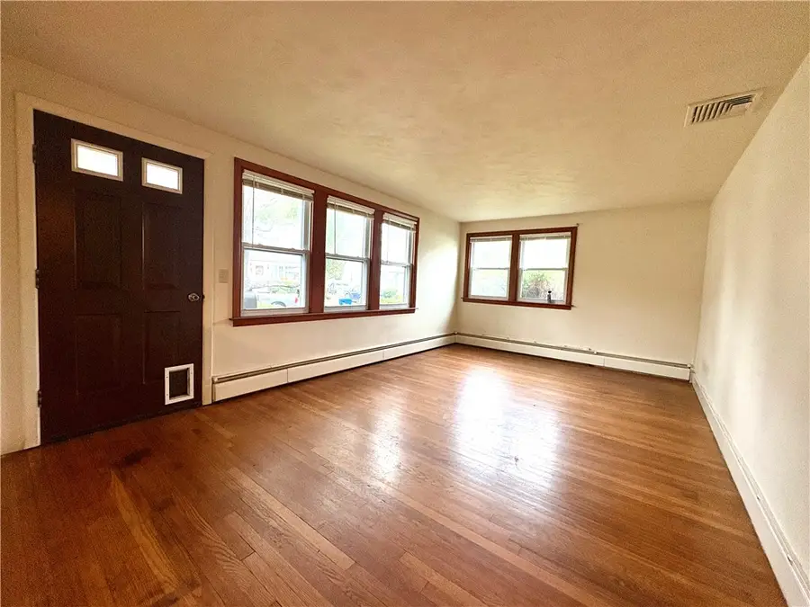 85 Hilton Avenue, Riverside, RI 02915 - #3