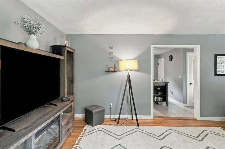 17 Pleasant View Circle, Smithfield, RI 02828 - #3