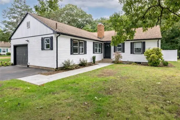 5 Sweetfern Road, Warwick, RI 02888