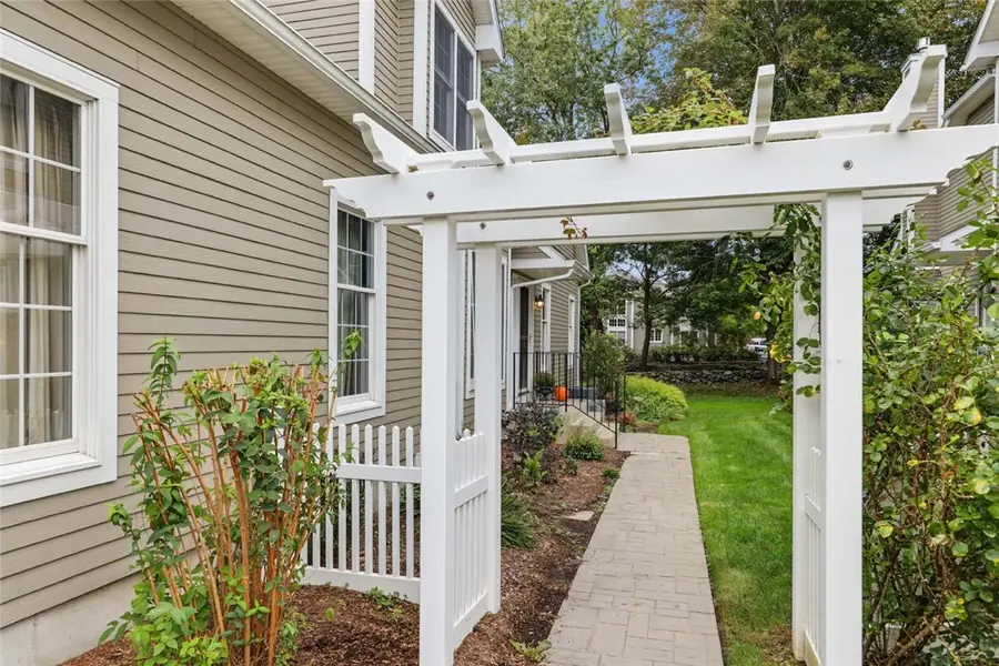 14 Seal Island Road #14, Bristol, RI 02809 - #2
