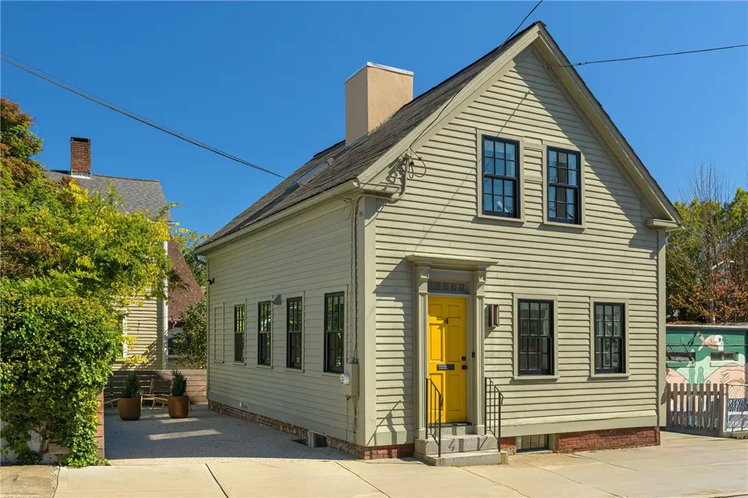 4 Traverse Street, Providence, RI 02906 - #1