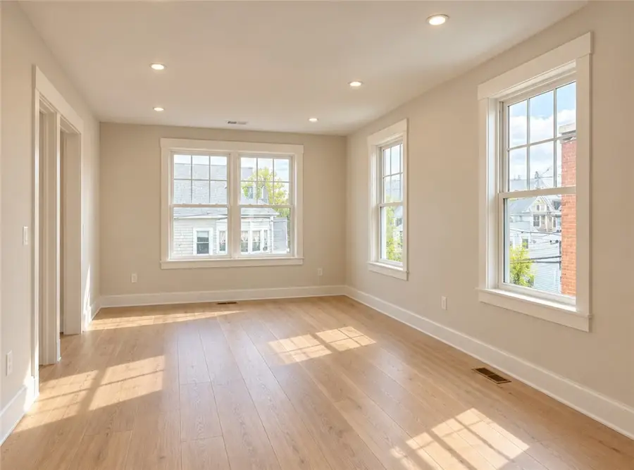 549 Douglas Avenue, Providence, RI 02908 - #3
