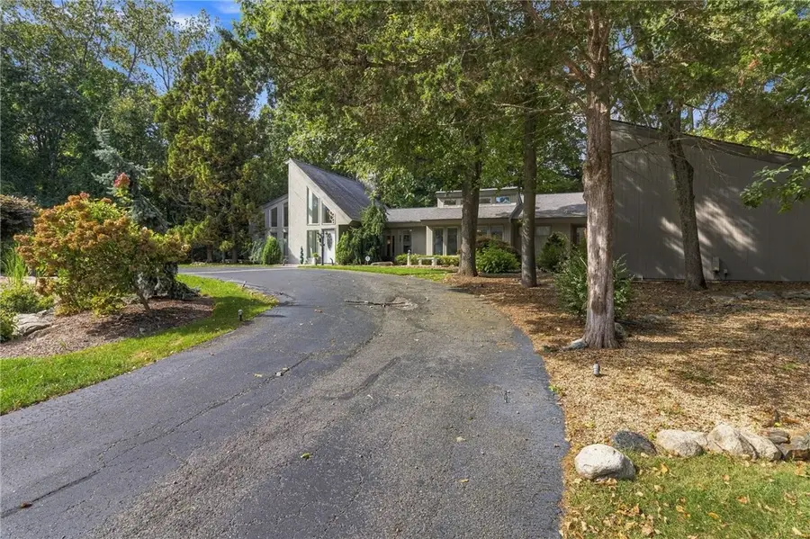 2 Elden Court, Lincoln, RI 02865 - #2