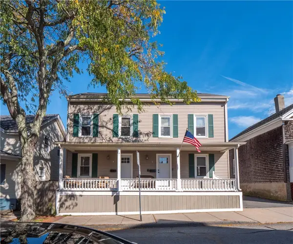 10 Hammond Street, Newport, RI 02840