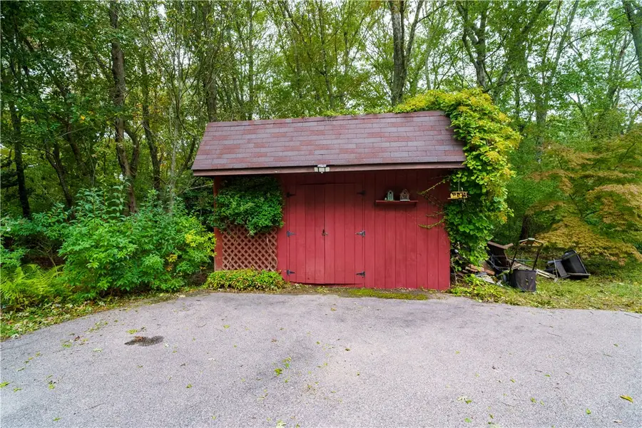 327 North Road, South Kingstown, RI 02879 - #3