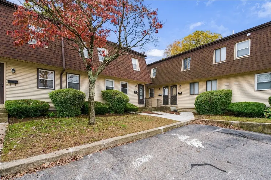 1588 Main Street #18, West Warwick, RI 02893 - #3