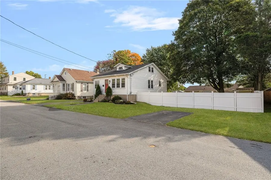 22 Elder Avenue, East Providence, RI 02915 - #2
