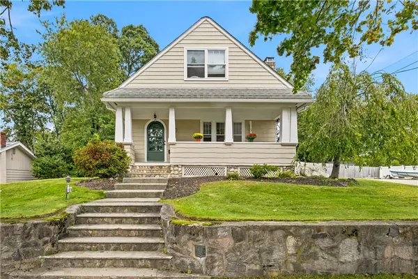 85 Pleasant View Road, Warwick, RI 02888