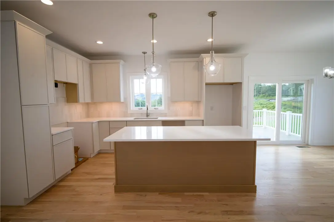 30 Bunker Hill Crossing, Portsmouth, RI 02871 - #1