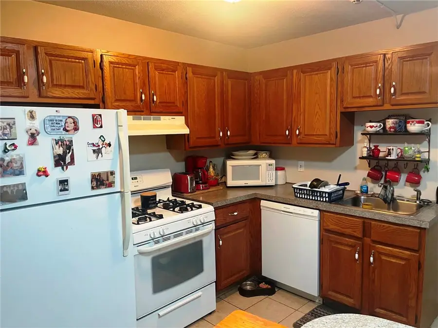 10 East Street #108, Cranston, RI 02920 - #3