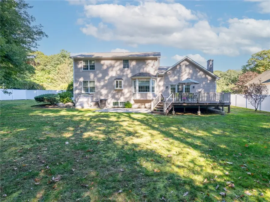 87 Bakewell Court, Cranston, RI 02921 - #3