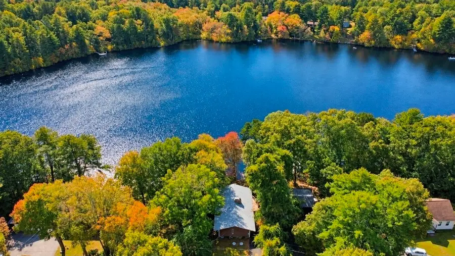 39 Thurston Drive, Hope Valley, RI 02832 - #2