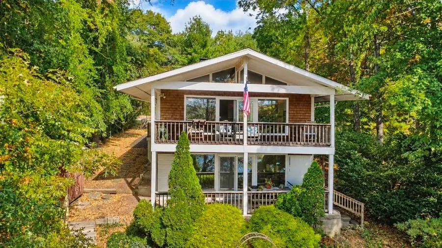 39 Thurston Drive, Hope Valley, RI 02832 - #3