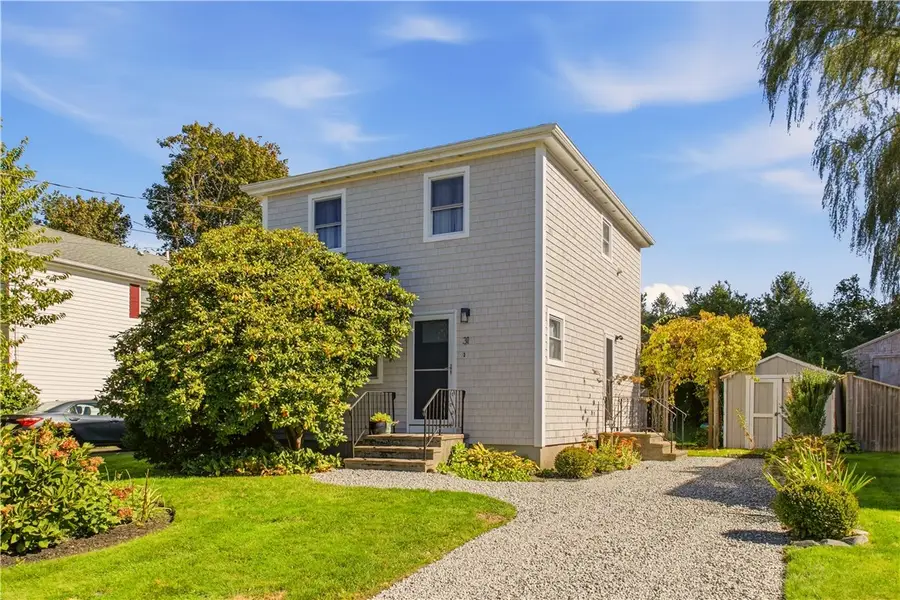 31 Loring Street, Middletown, RI 02842 - #3