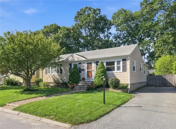 37 Bakers Creek Road, Warwick, RI 02886