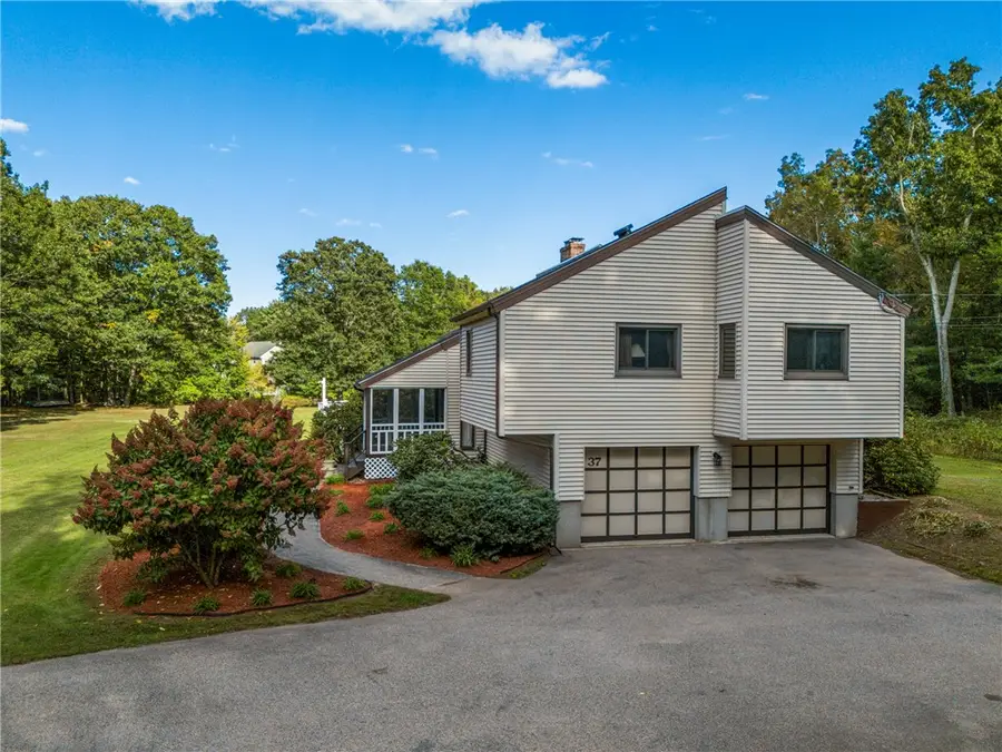 37 Forrestal Drive, Westerly, RI 02891 - #3