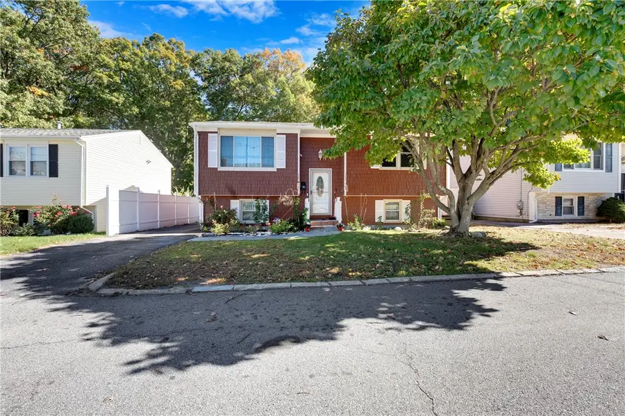 62 Legion Drive, Pawtucket, RI 02860 - #3