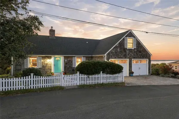 3 Ocean View Avenue, Tiverton, RI 02878