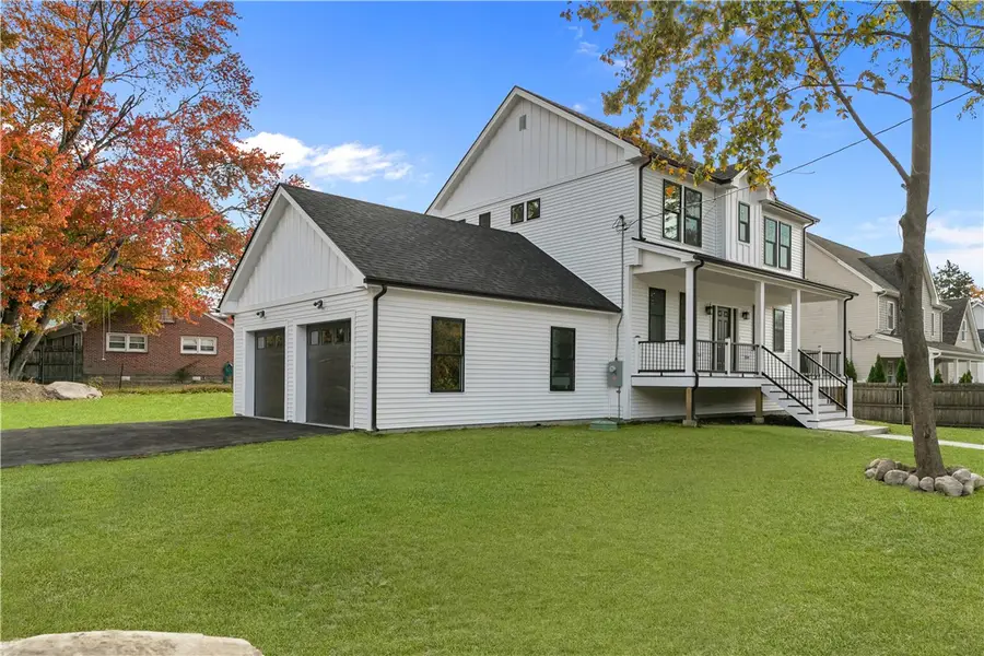 2 Bella Court, North Providence, RI 02911 - #3