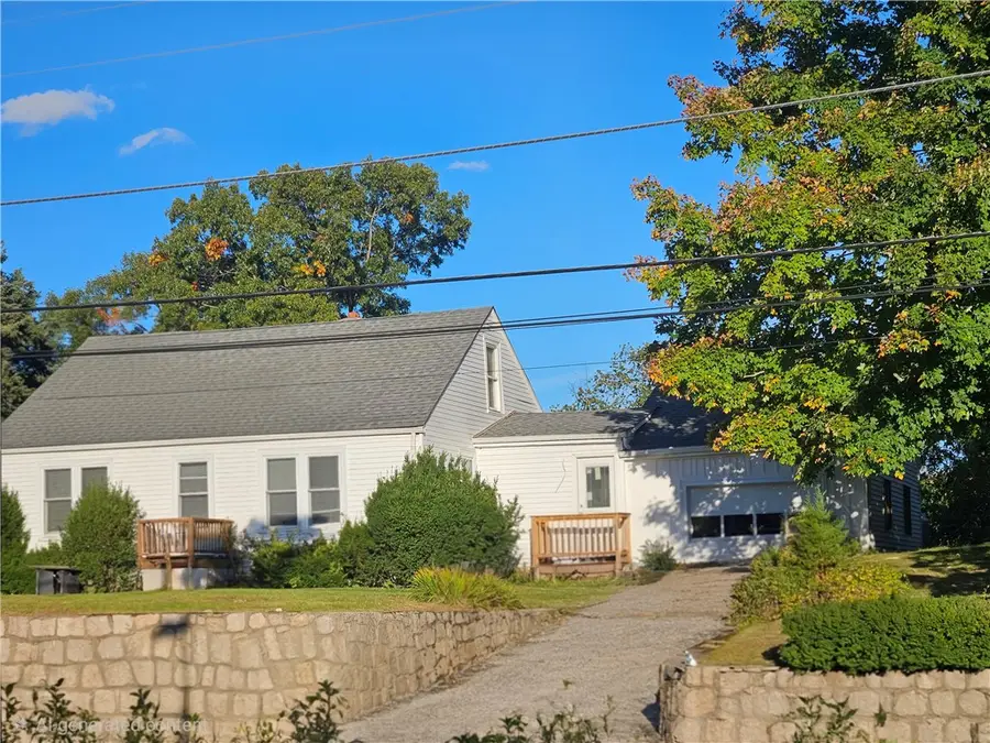 207 Old County Road, Smithfield, RI 02917 - #2
