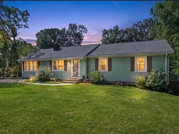 7 Byrd Avenue, Johnston, RI 02919 - #3