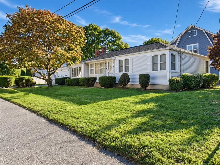 11 Hemlock Drive, Johnston, RI 02919 - #2