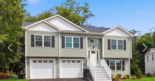 27 Melody Lane, Johnston, RI 02919