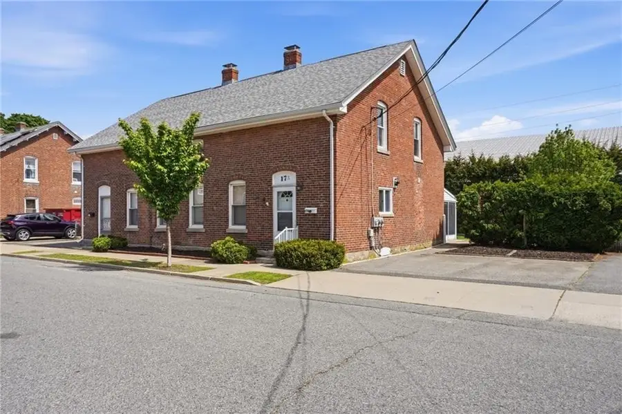 17 Victory Street, Cumberland, RI 02864 - #3