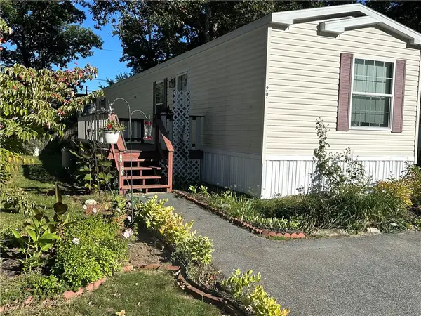 29 Park Lane, Coventry, RI 02816