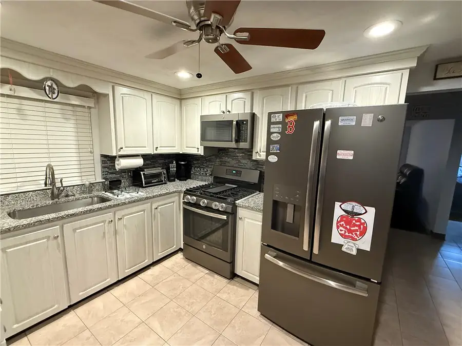 16 Madison Avenue, Cranston, RI 02920 - #2