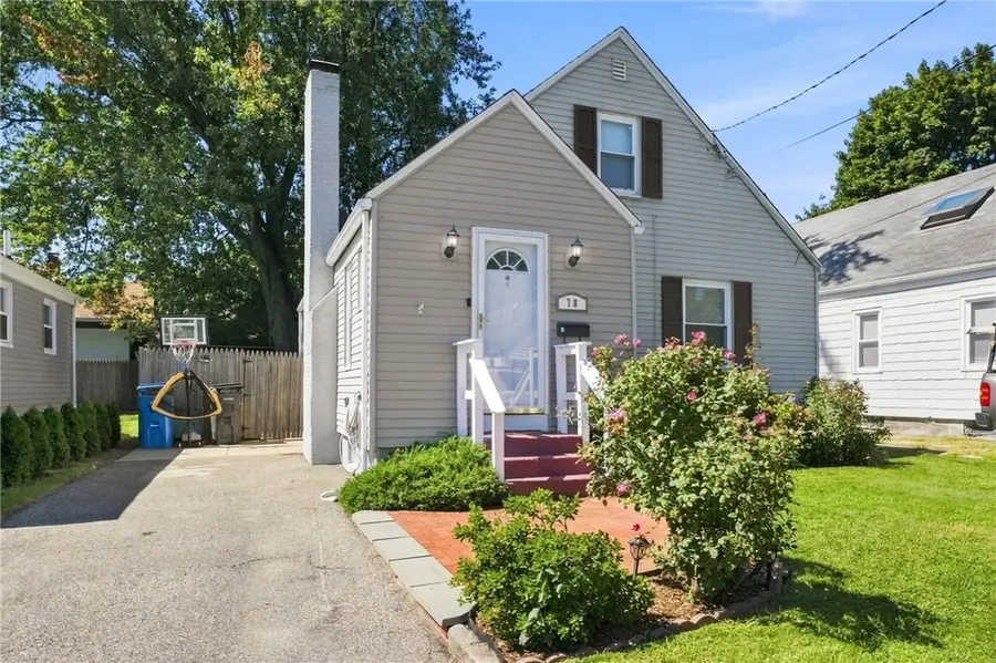 70 Overland Avenue, Cranston, RI 02910 - #3