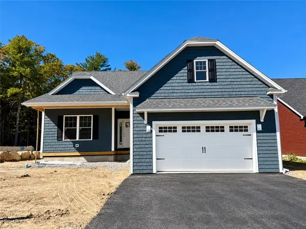 87 Sunset Lake Circle Circle, Coventry, RI 02816