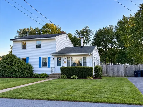 22 Lorraine Avenue, Coventry, RI 02816