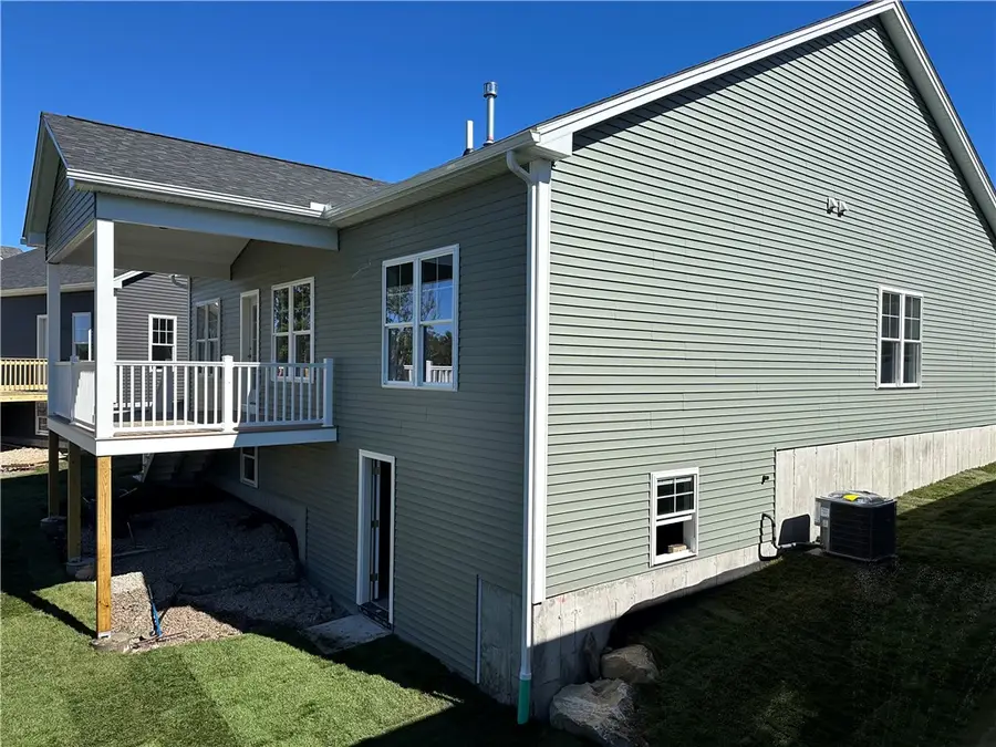 7 Wyndham Way, North Kingstown, RI 02852 - #2