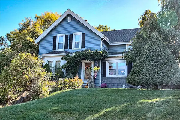 1502 Mendon Road, Woonsocket, RI 02895