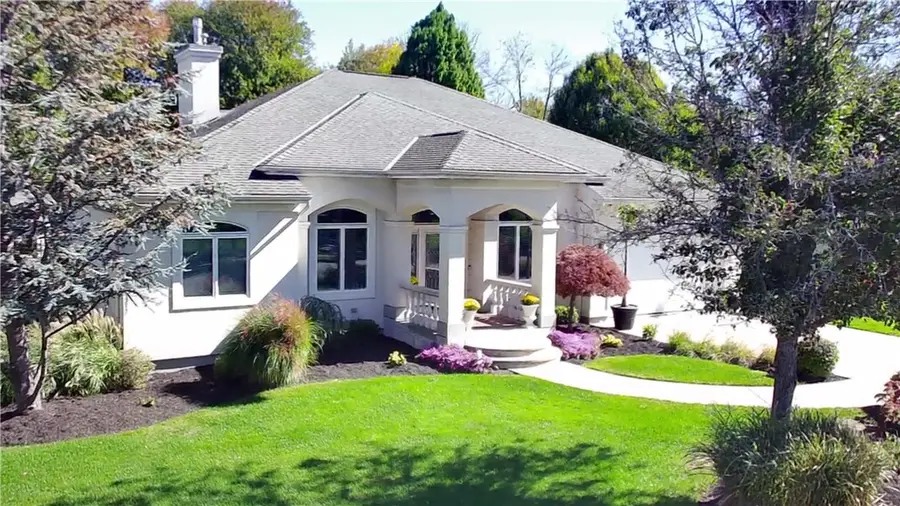 28 Capri Drive, Johnston, RI 02919 - #2