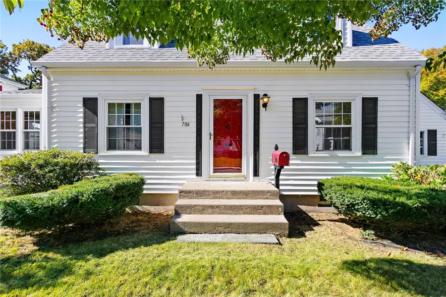 706 High Street, Cumberland, RI 02864 - #2
