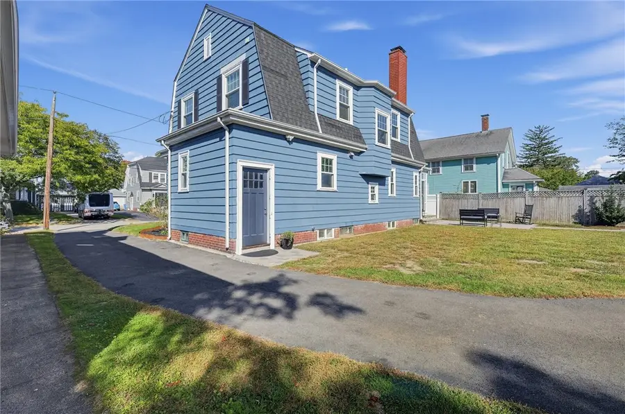 28 Moorland Avenue, Cranston, RI 02905 - #3