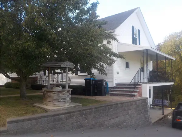 19 Old Pound Hill Road, North Smithfield, RI 02896