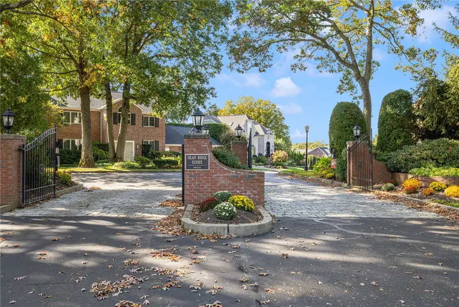 203 Dean Ridge Court, Cranston, RI 02920 - #2