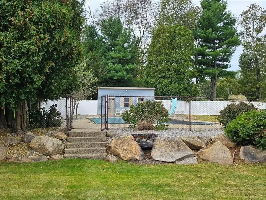 3 Kirker Drive, East Greenwich, RI 02818 - #3