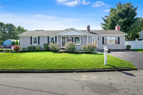 55 Frances Drive, Cranston, RI 02920