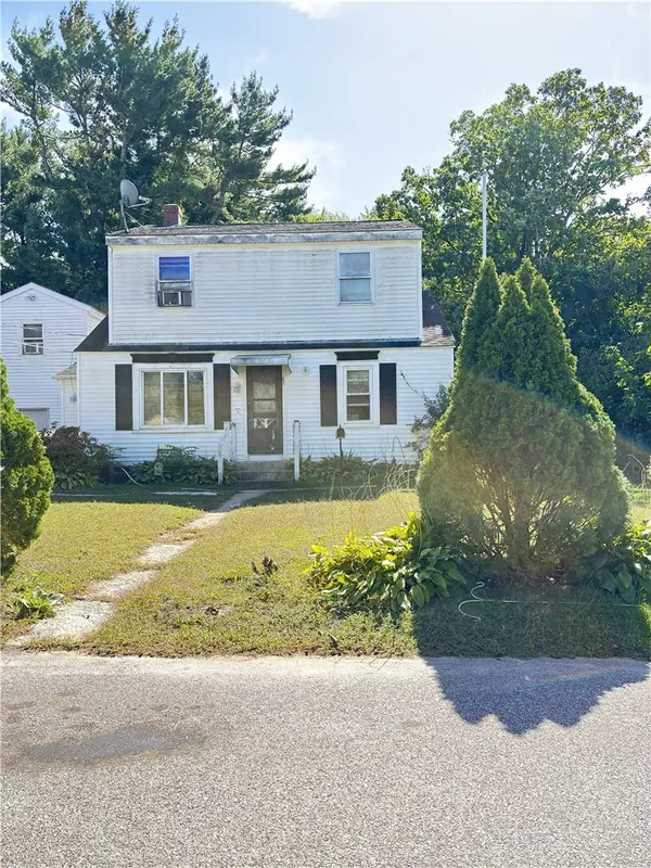 62 Hancock Drive, North Kingstown, RI 02852